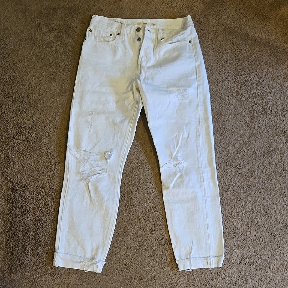 Levi's White Ankle Cropped Jeans with Distressed Details